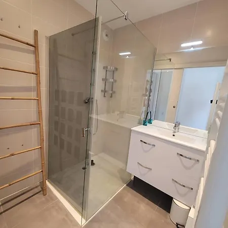 T2 Proche Pour 4 Personnes, N61 *
